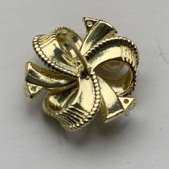 Vintage 1960s Style Faux Pearl Bow Ribbon Earrings, 18k Gold Plated Studs, Gift - Picture 7 of 9
